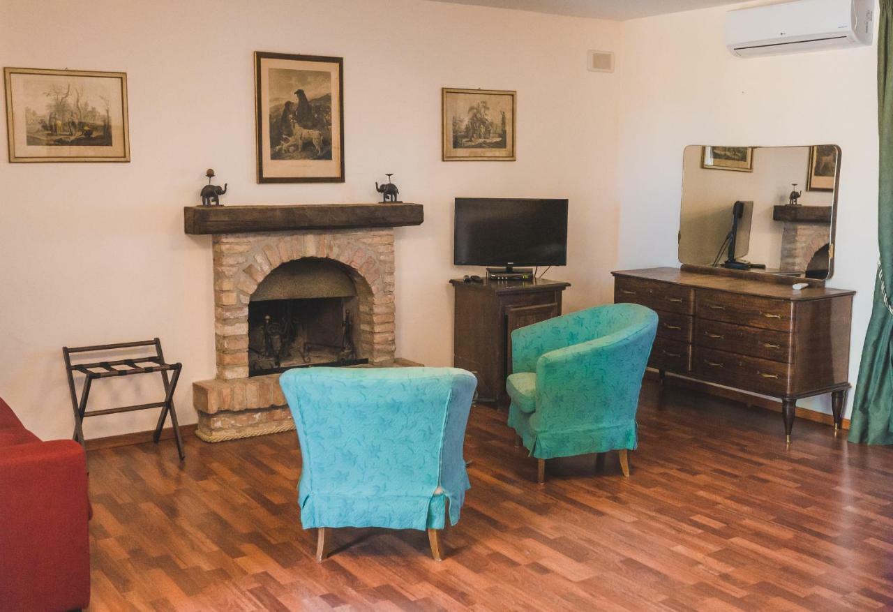 Agriturismo Le Anfore ซาร์เตอาโน ภายนอก รูปภาพ